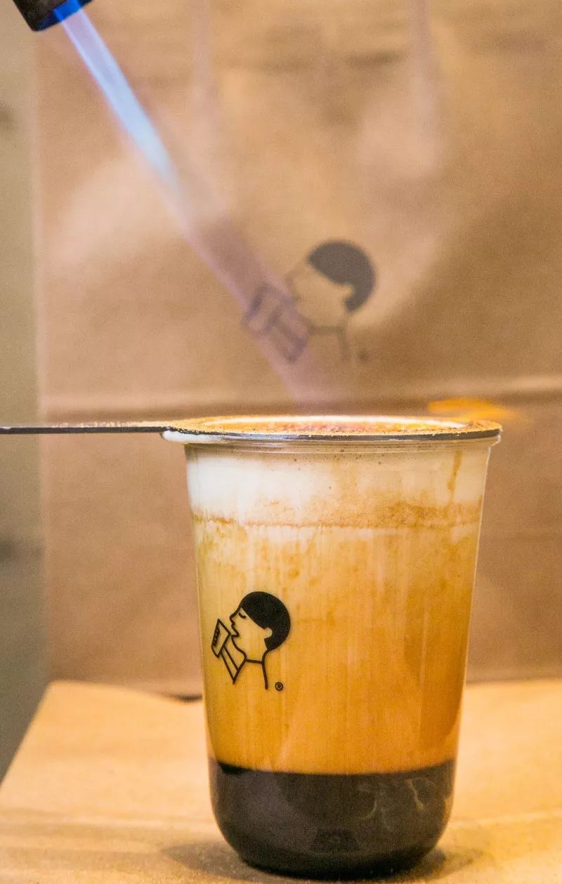 喜茶史上第一杯烤奶茶,喜茶里哪些奶茶超好喝的