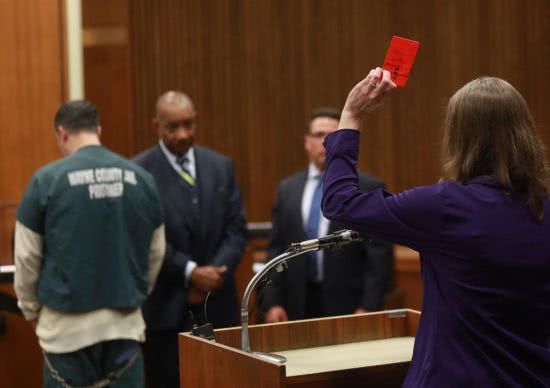 西班牙足坛最新事件,葡超足球赛事件