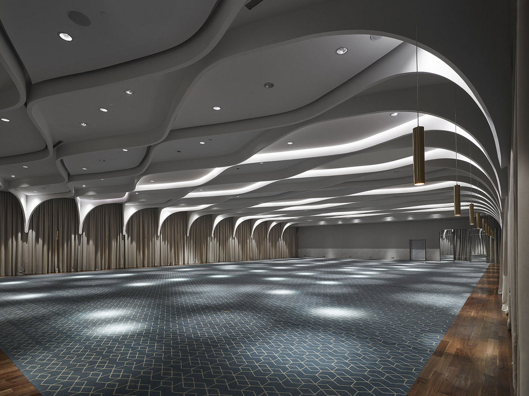 上海闵行宝龙艾美酒店酒吧,上海闵行宝龙艾美酒店简介