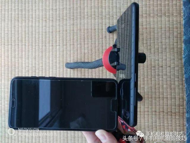 手机拍倒影最简单的办法,手机屏幕拍倒影