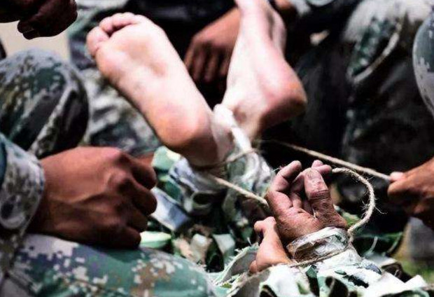 中国人民解放军特种兵常用武器,中国军人特种兵战时单兵装备