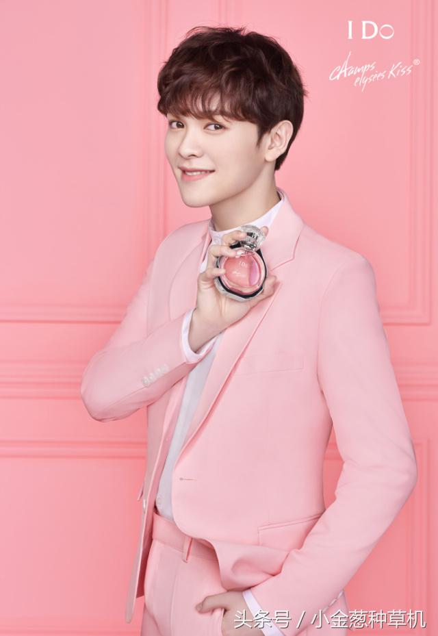 九子新代言蔡徐坤遗憾再缺席，这些粉红小哥哥你爱谁