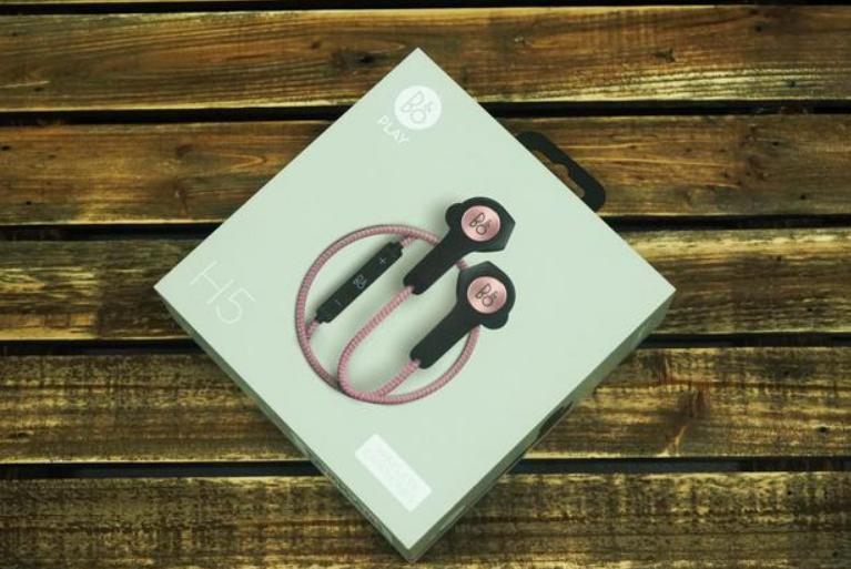 最新蓝牙耳机品牌前五排名,高端蓝牙耳机品牌排行榜前十名