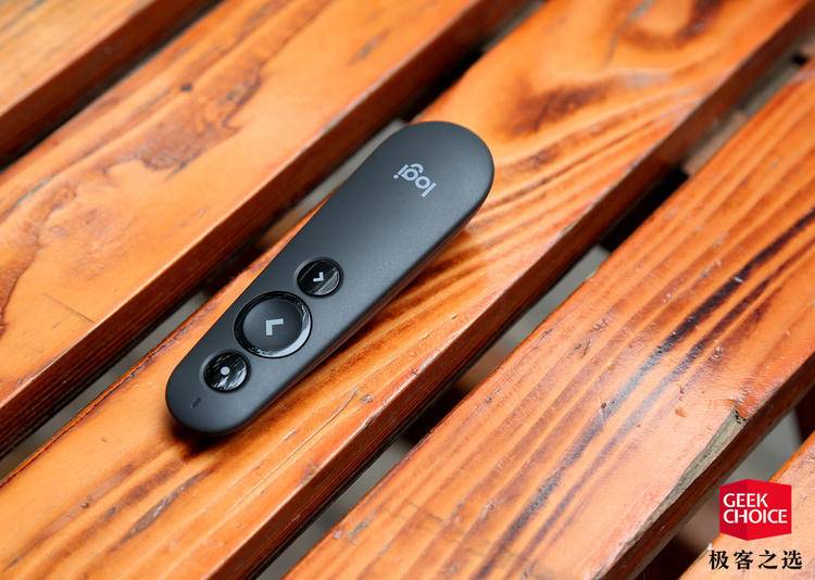 你和「眉飞色舞」的演讲者之间，可能还差一个出色的无线演示器