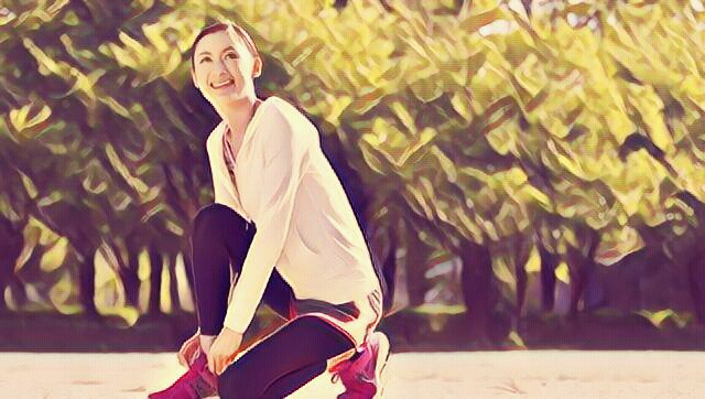 下蹲膝关节响是怎么回事,膝关节下蹲咯吱响能按摩