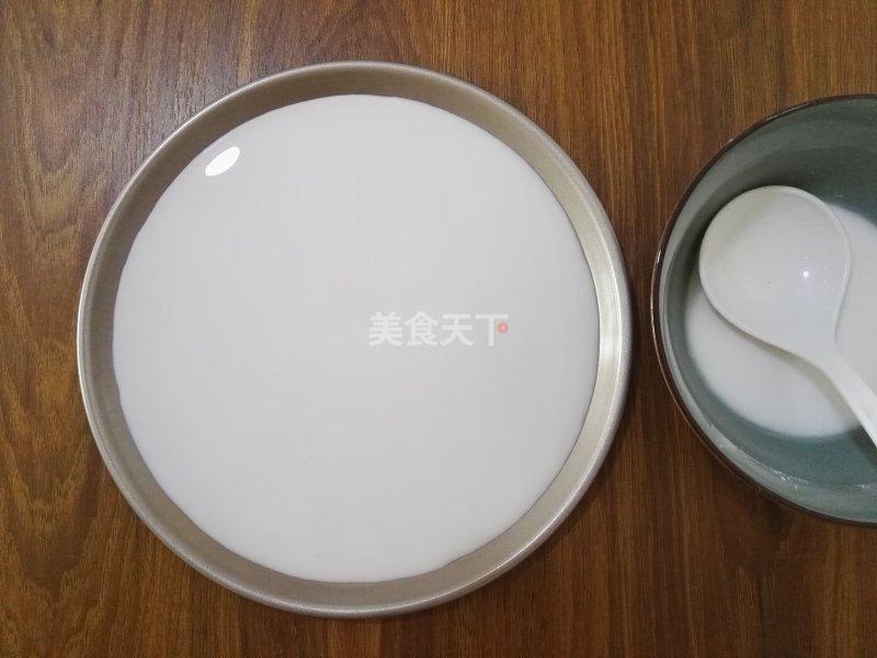 淀粉自制凉皮的家常做法,淀粉自制凉皮的简单做法