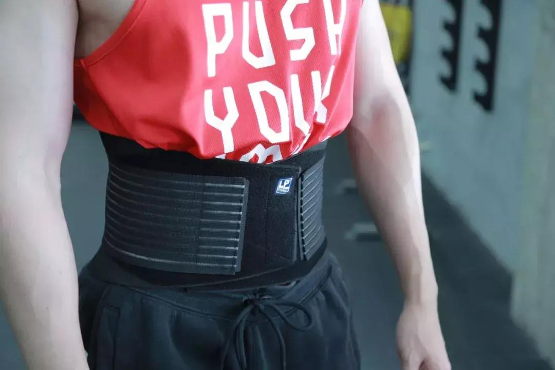 翘臀不粗腿是怎么做到的,翘臀不粗腿的动作