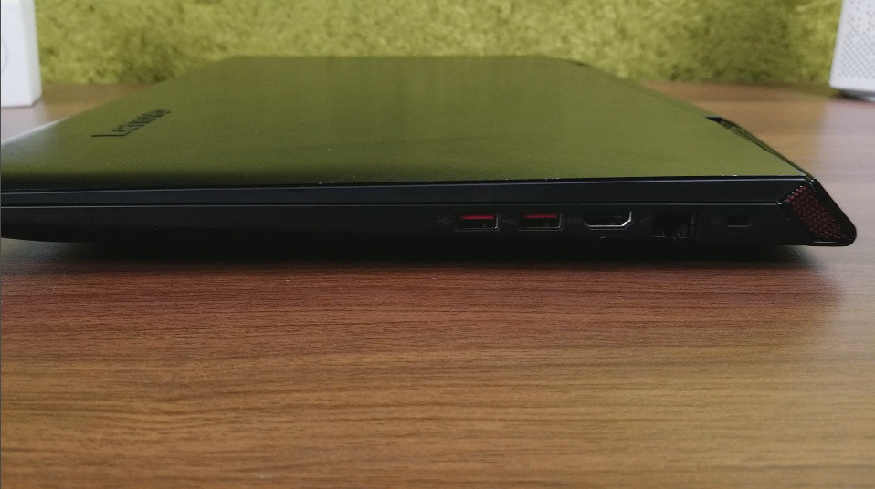 联想Y700最强性价比游戏本，日常办公和游戏都能一一满足你！