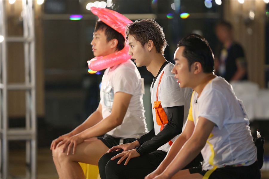 奔跑吧撕名牌郑恺邓超,奔跑吧撕名牌邓超李晨