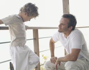 在英国穿上这个玩具,你的娃就是幼儿园之王