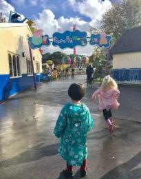 在英国穿上这个玩具,你的娃就是幼儿园之王