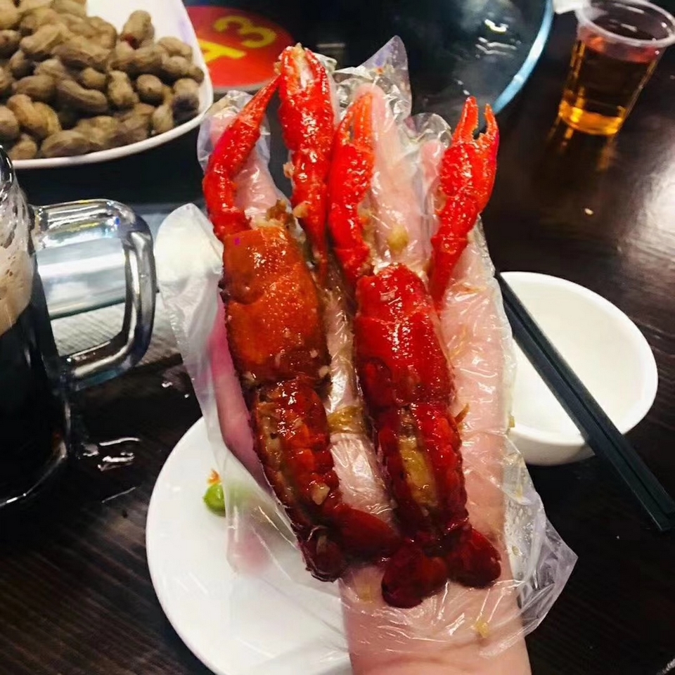 襄阳带鸡蛋的麻辣小龙虾,襄阳市中原西路懒人虾球