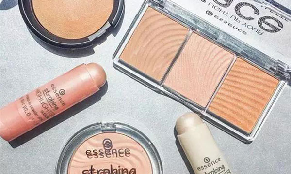 外网的美妆博主,外网博主国货彩妆