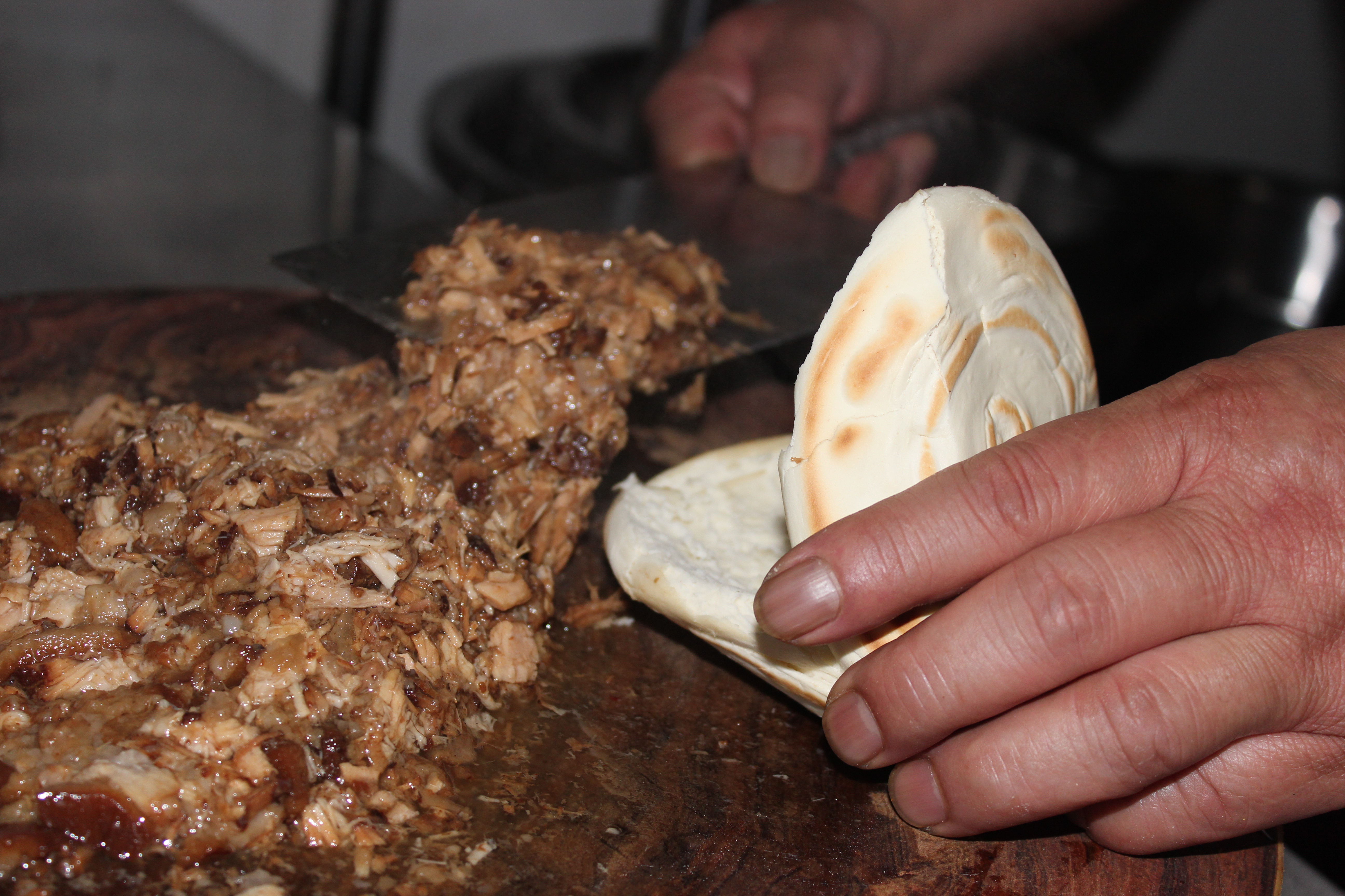 西安汇集美食攻略,西安美食汇小吃排骨面