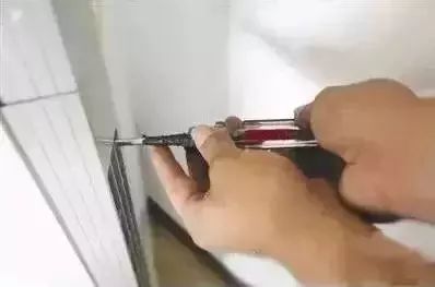 夏日炎炎掌握空调的正确清洗姿势,天热了空调深度清洗很重要