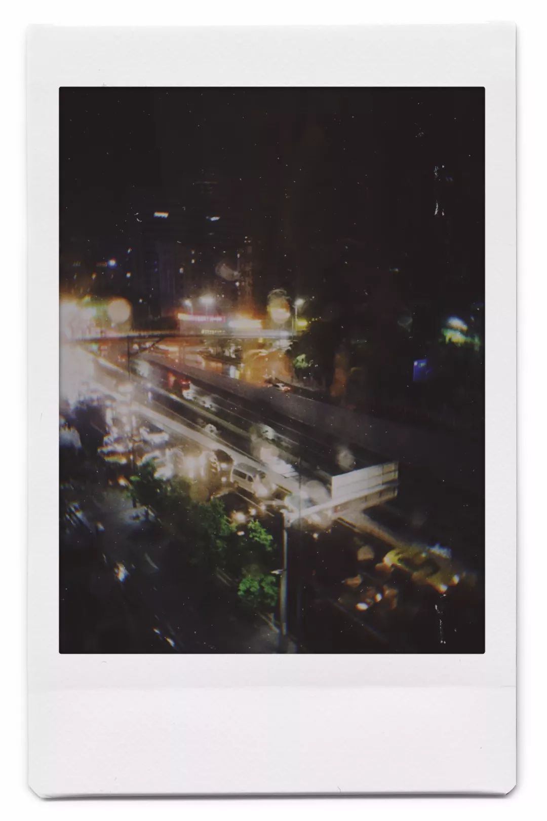 小贾和卡戴珊都用的拍立得APP，真得不试一下吗？丨编辑推荐