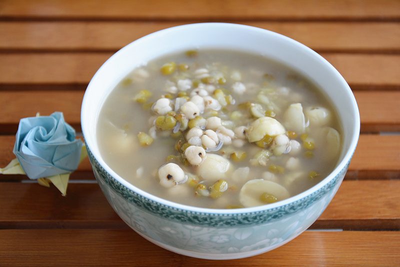 绿豆汤怎么做到清凉解暑,消暑佳品绿豆汤这样食用更健康