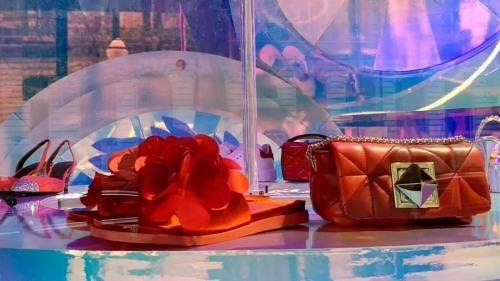 禁给中国人提供饮料?揭法国奢侈品行业*规则潜**