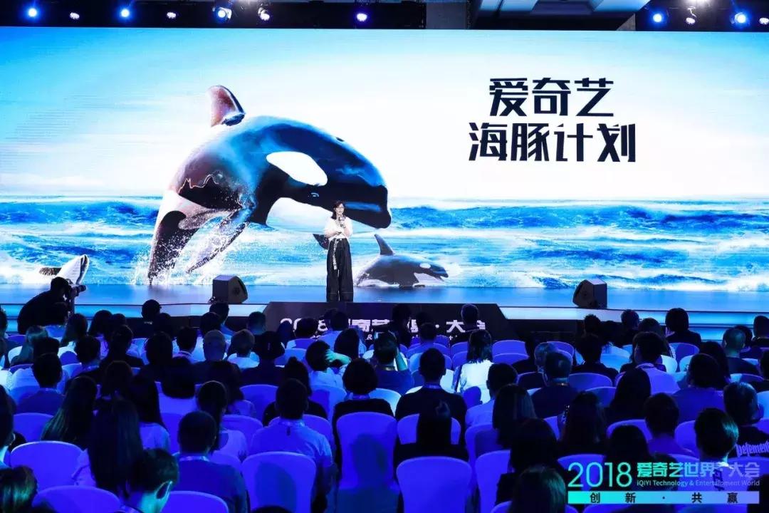 越努力越幸运的何止练习生们，正在“追球”的他们同样向阳而生