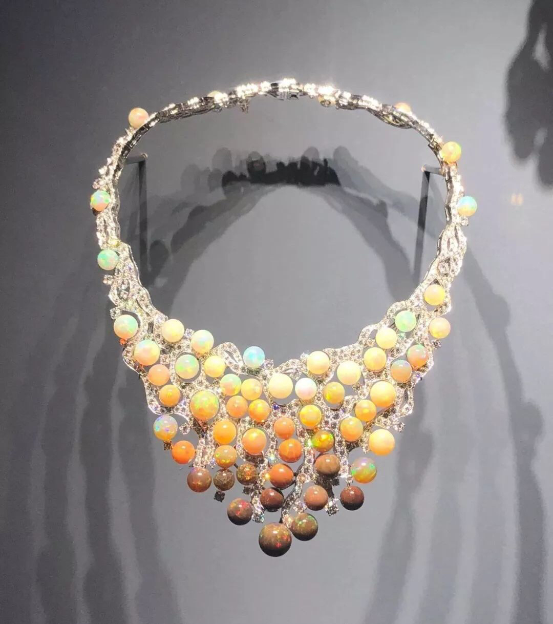 梵克雅宝上海展览体验,梵克雅宝沉浸式艺术