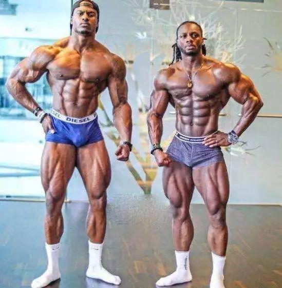 哥的胸肌你还靠不靠？“大屌哥”尤利西斯的你也不靠么？