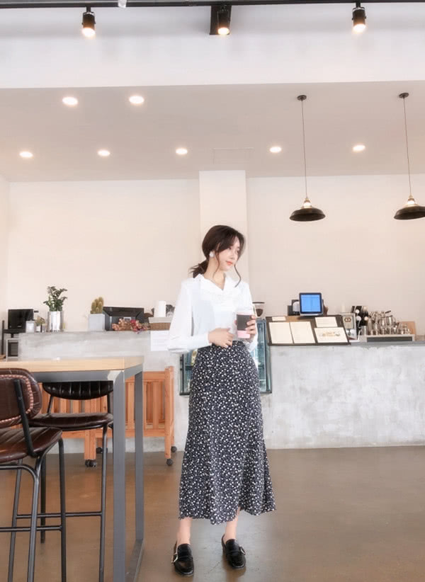 雪纺半身裙搭什么样的上衣好看,雪纺半身裙穿搭夏季