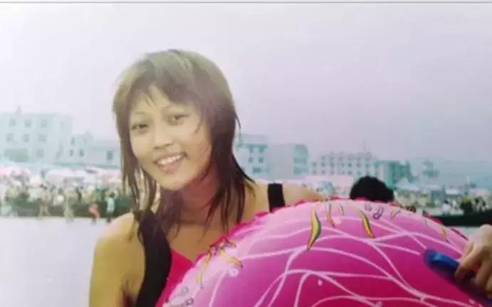 400万整容女pk知乎女神是哪个节目,400万整容女vs剑桥学霸