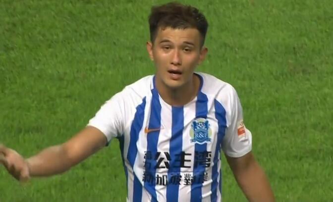 肖智进球红牌,肖智攻入关键球