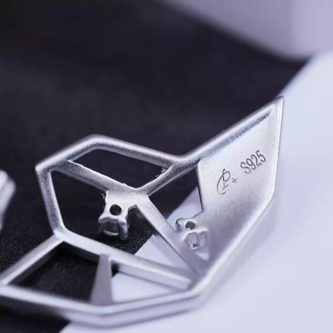 戒指推荐小众手控,粗短的手型适合的戒指