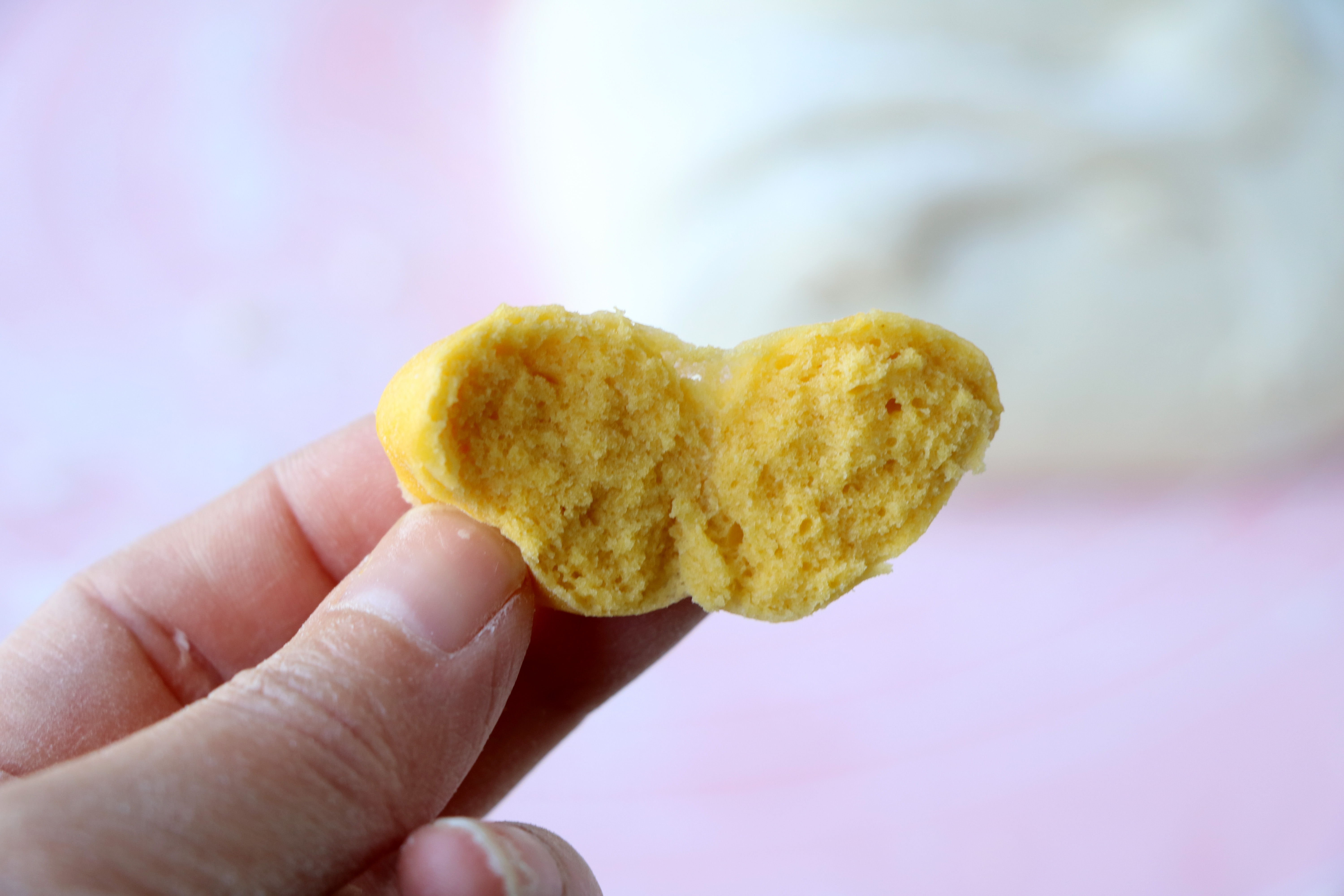 酵母馒头怎么做又软又素,媳妇做的超大馒头