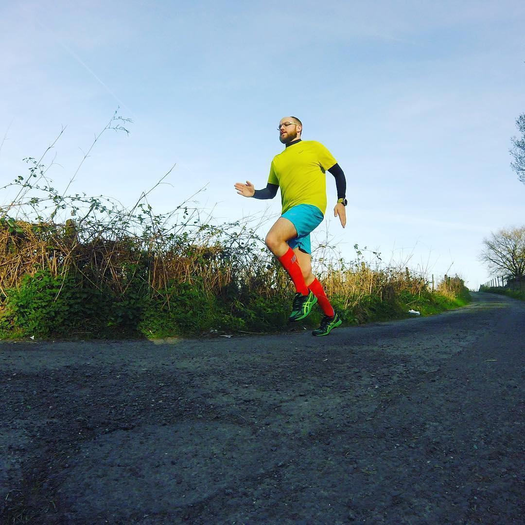 跑完步小腿酸痛第二天还可以跑么,跑完步小腿肌肉酸痛用什么外用药