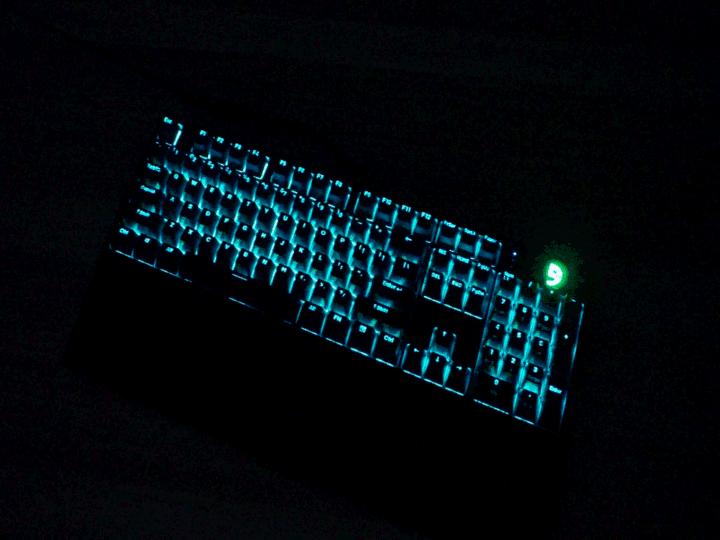 机械键盘rgb灯光不统一,樱桃rgb键盘