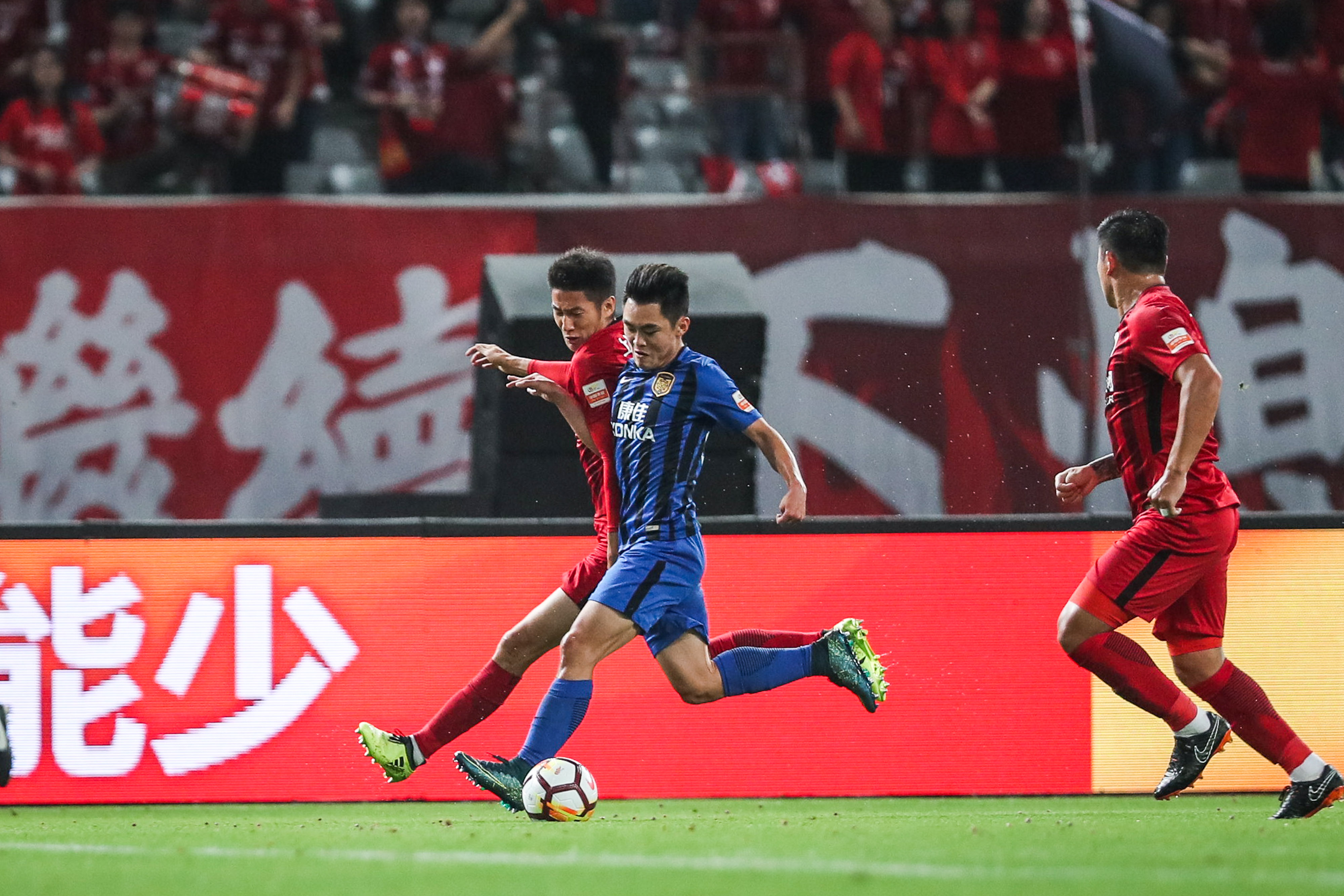 上海上港对阵江苏苏宁视频,江苏苏宁vs上海上港红牌