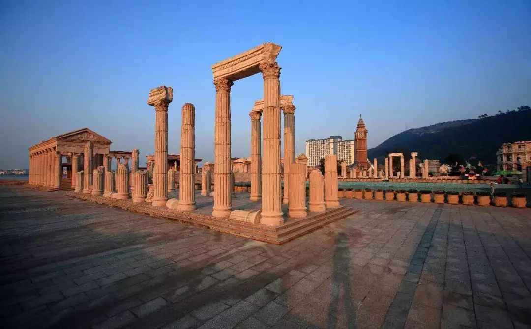 这座跟着周杰伦空降热搜的杨梅味小城，休渔期也能让你吃得满嘴鲜