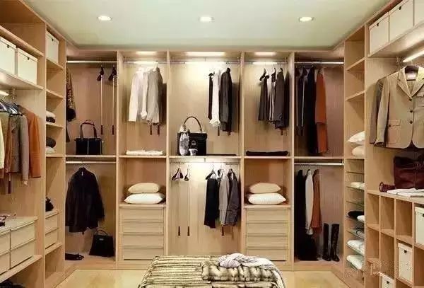 炫酷点线面设计,手绘灯泡点线面设计