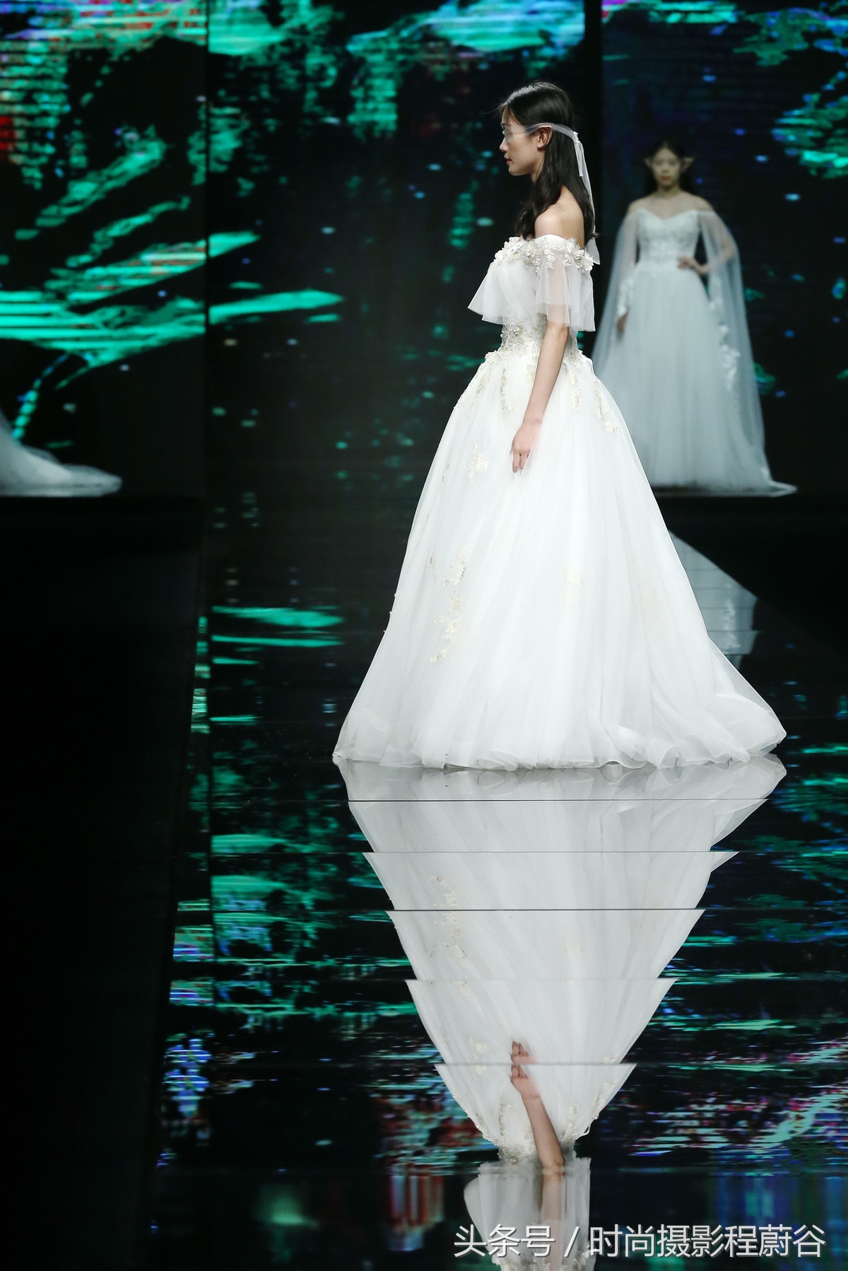 2021aw杭州国际时装周,2018aw上海时装周mode展