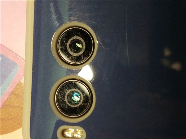 锤子坚果r1屏幕维修,锤子坚果r1最新消息