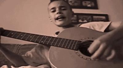 贾斯汀比伯翻红专辑,比伯从巅峰到低谷又重回巅峰