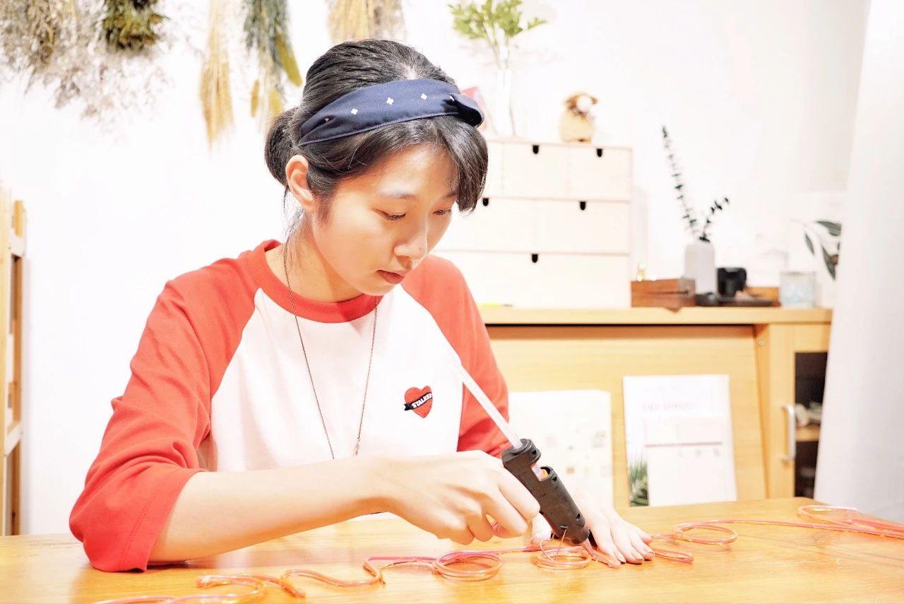 520玫瑰花表白方法,520向女朋友表白送33朵玫瑰