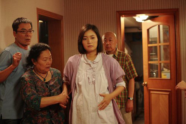 女人分娩开十指什么意思,顺产开十指是用刀开吗