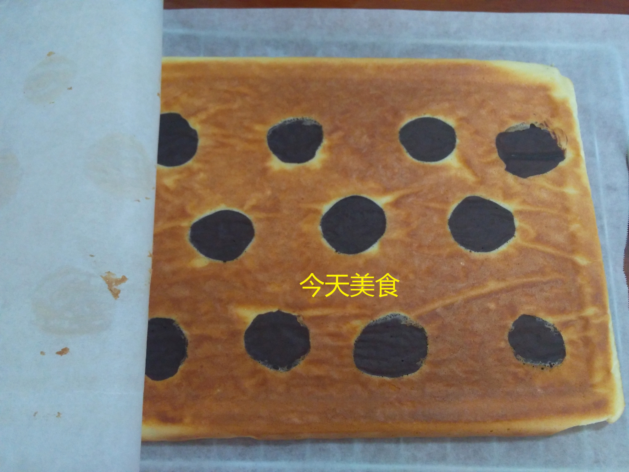 这有详细图文介绍,学一学怎么做蛋糕,就不会被戚风给“气疯”了