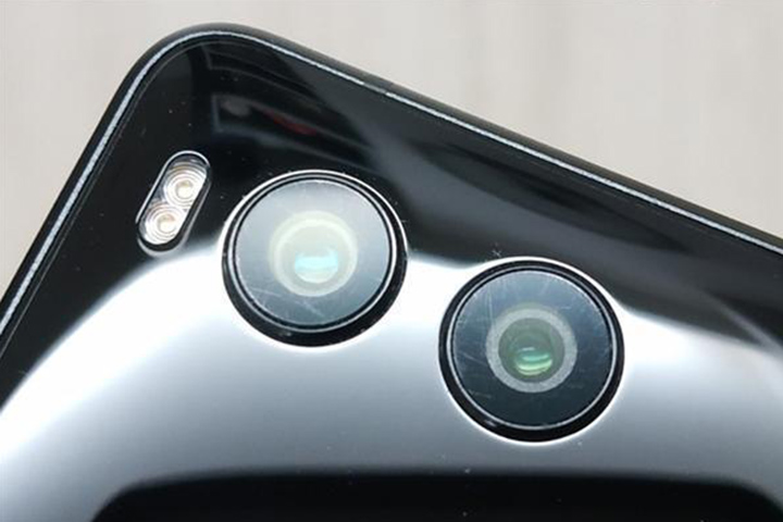 坚果r1镜头刮花已解决,坚果r1还有维修的必要吗