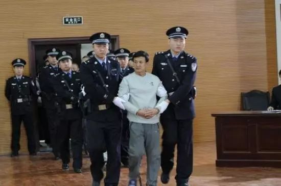 严厉打击危害人民群众生命财产,严厉打击危害公共安全行为