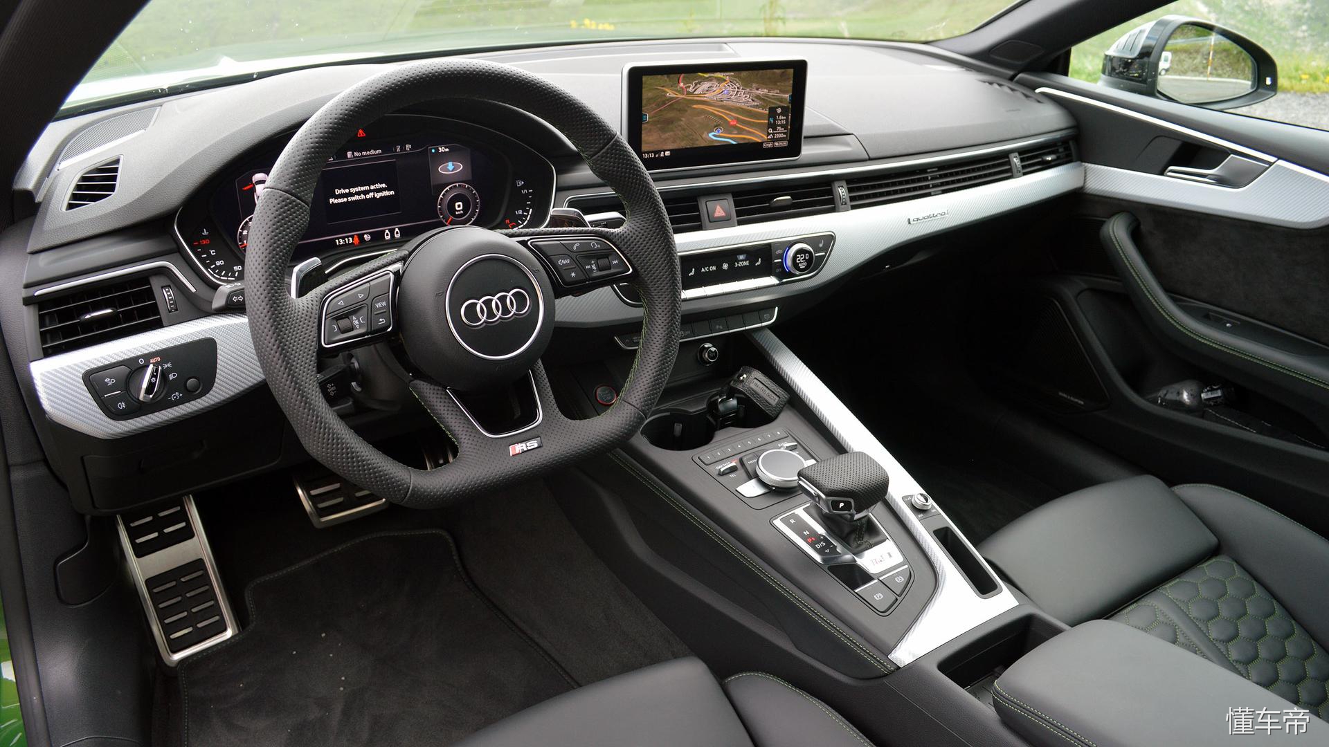 奥迪全新rs5sportback车,奥迪rs5和rs4试驾