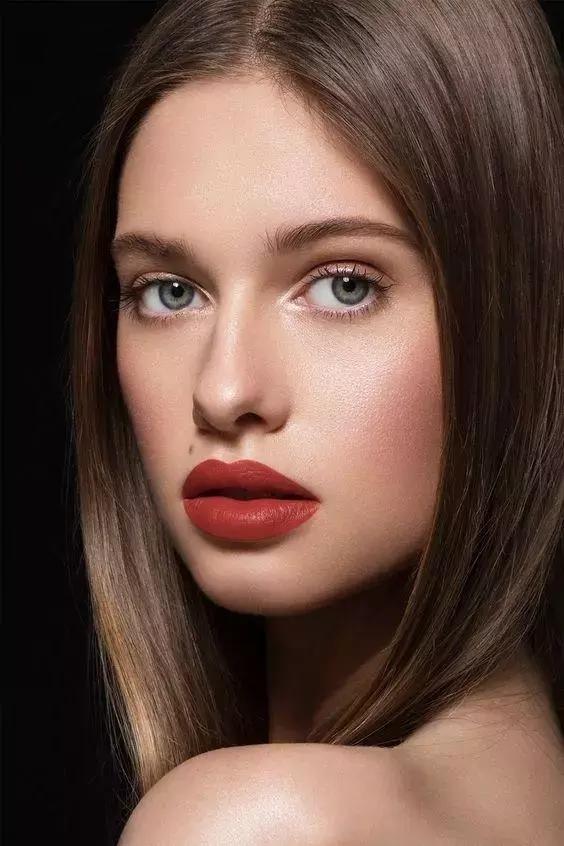 明星涂的大牌口红,明星唇色哪个颜色好看