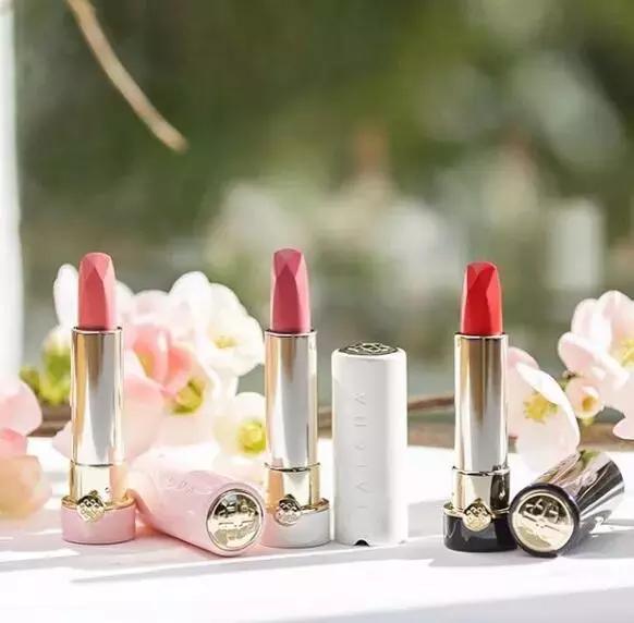 明星涂的大牌口红,明星唇色哪个颜色好看