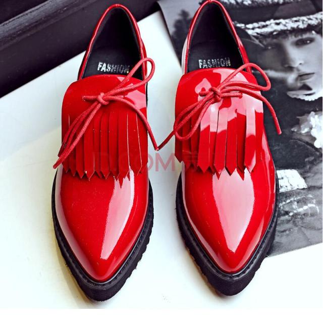 鞋子寿命,鞋子的寿命一般多长