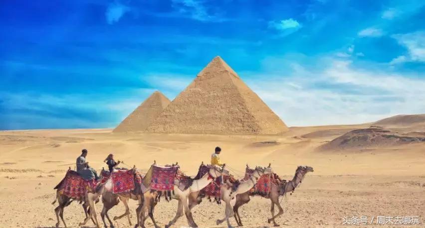 去了夏威夷才知道女人不用穿bra,去了斐济才知道，男人不爱穿裤子