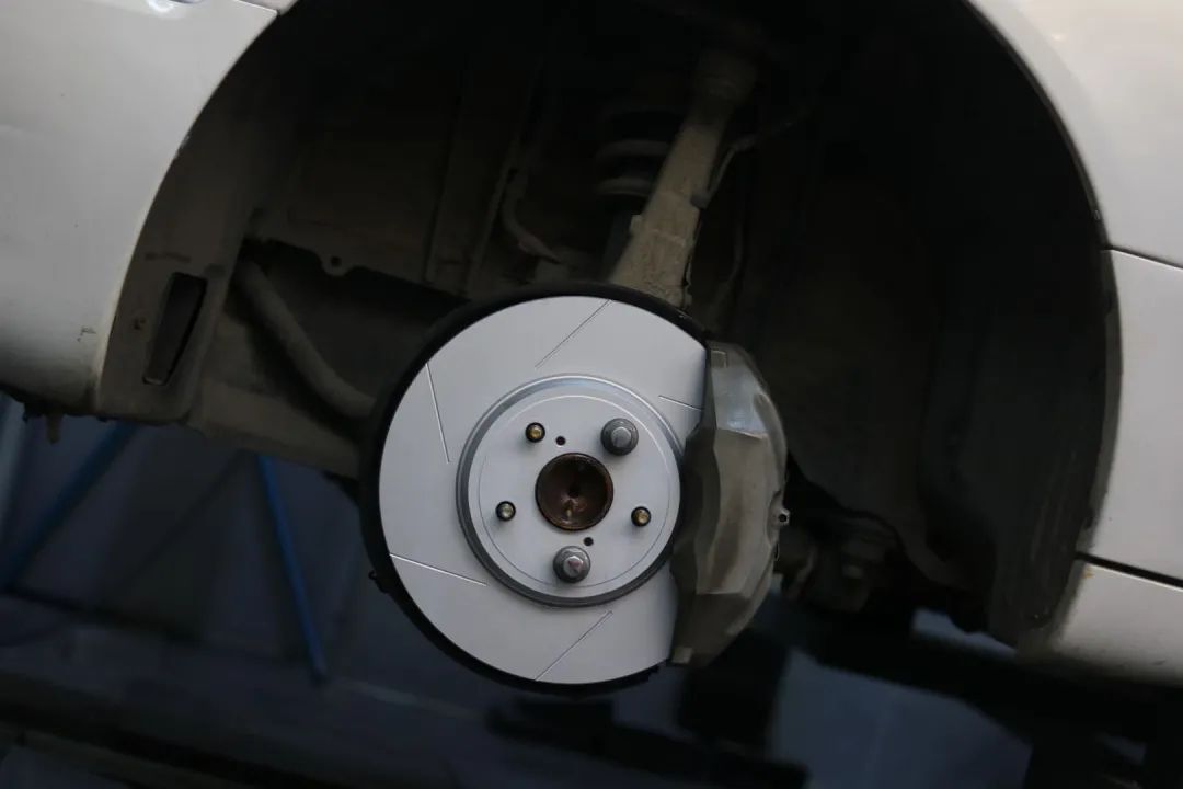 怪兽修车:翻新一辆2005年凌志LS430,当年百万经典车,满血复活