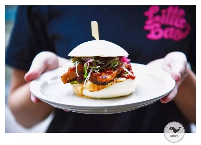 谁说女子不如男？香港女学霸卖包子，70块一个，人们排队抢着买